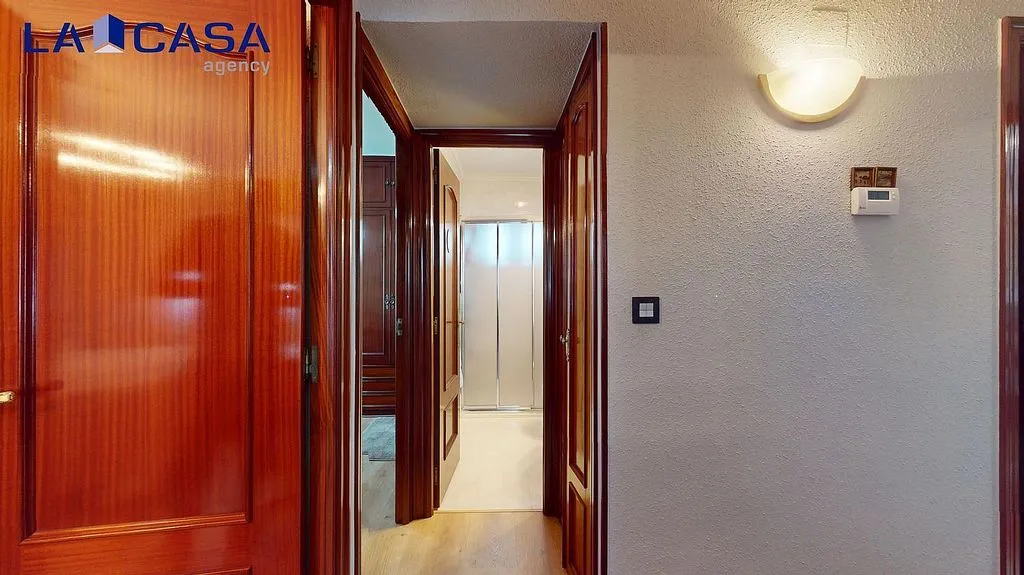 Esik - Apartment with Balcony in Arangoiti