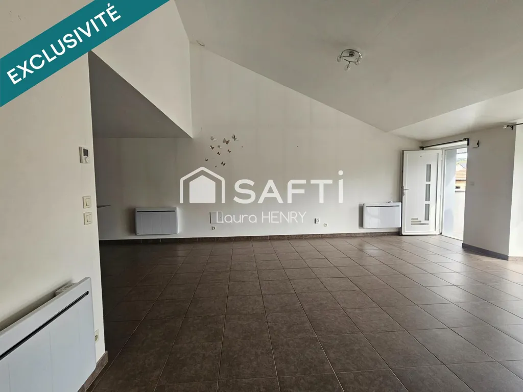 Garaaž - Renovated Duplex with Balcony in Bras-sur-Meuse