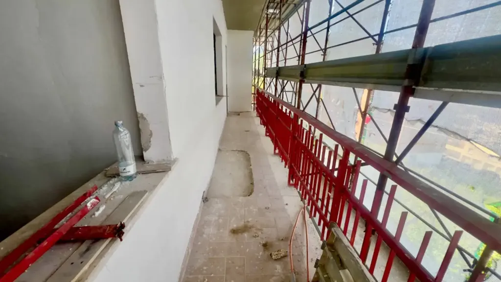 Rõdu - Rearranged Apartment with Balcony in Fabriano