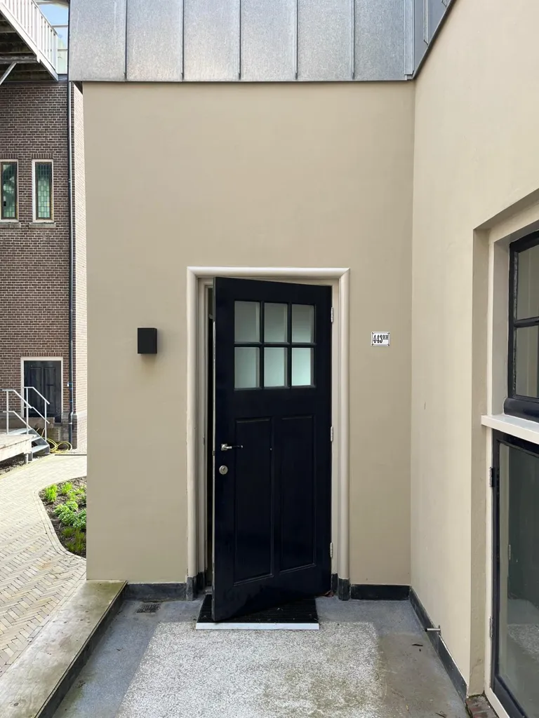 hallway_entrance