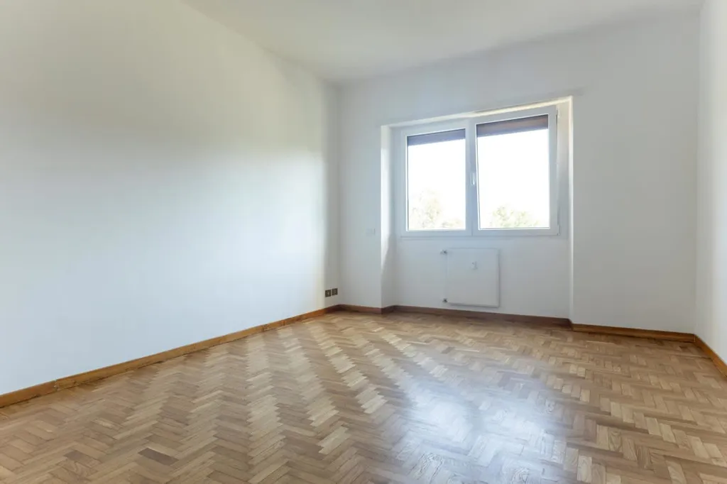 Pièces - Four-Bedroom Apartment with Terrace in Rome