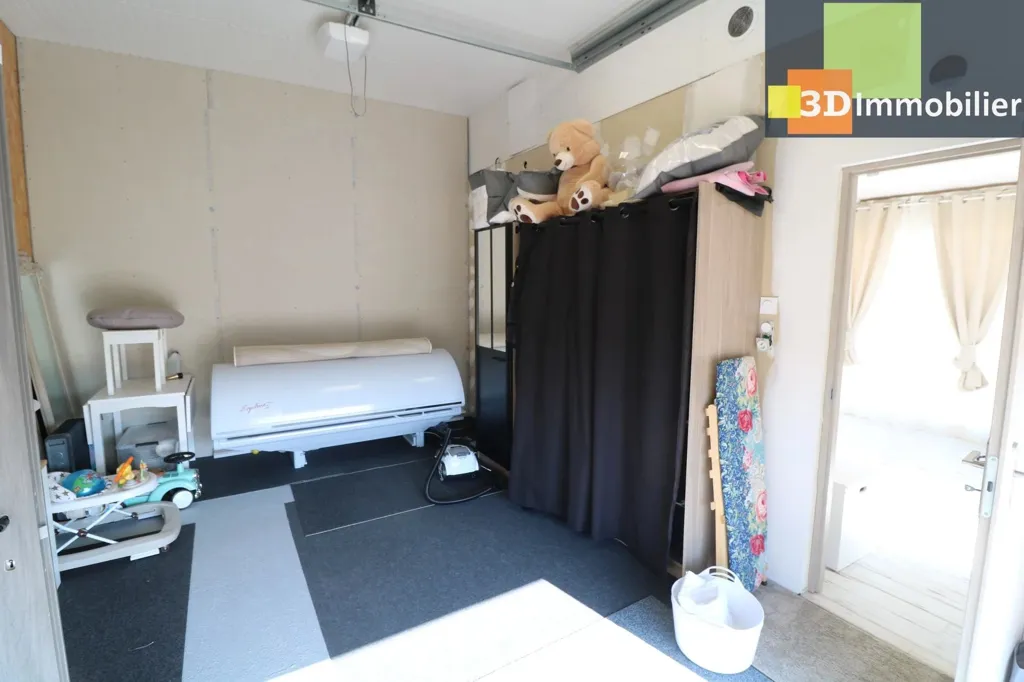 Utility Room - Recent Bungalow with Garden near Mouchard