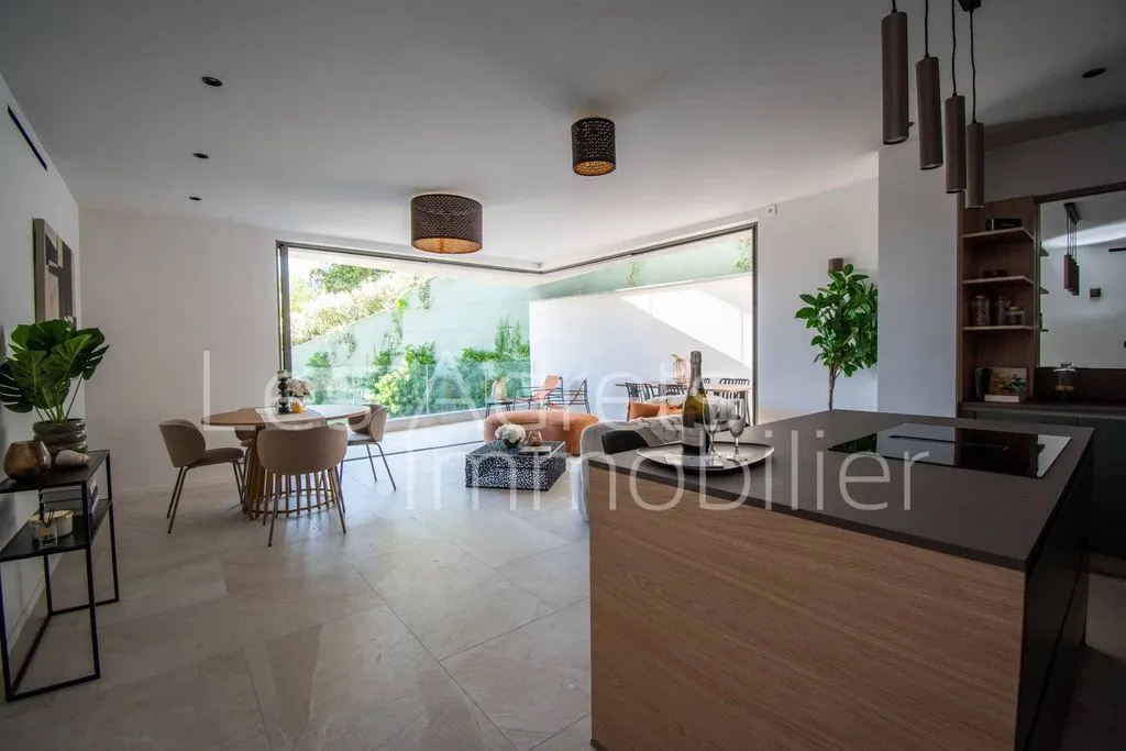 Köök - Luxury Apartment with Pool in Les Adrets-de-l'Estérel
