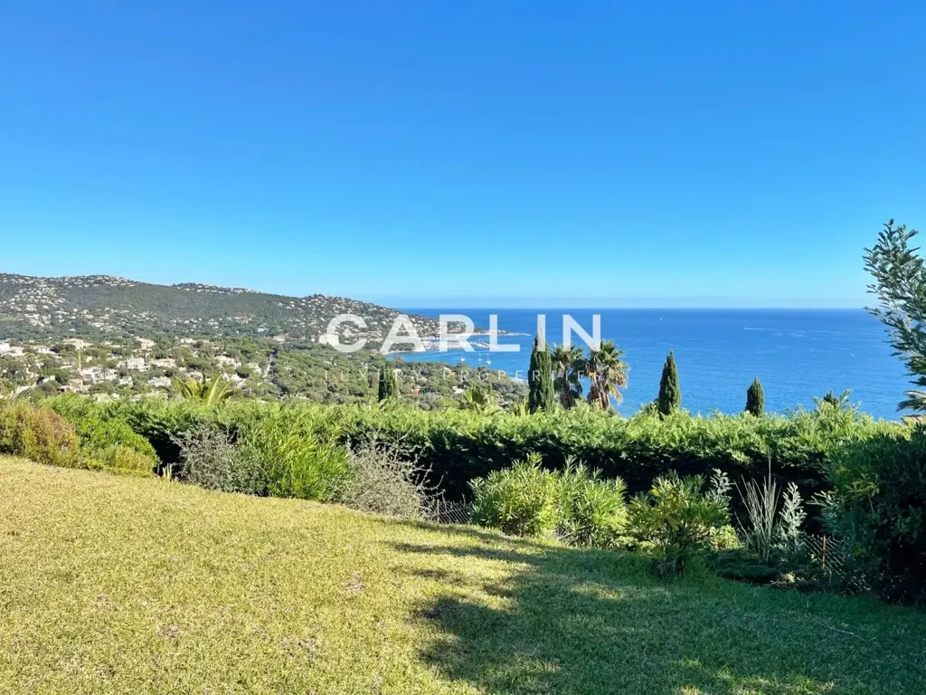 Aed - Villa with Panoramic Sea View in Sainte-Maxime