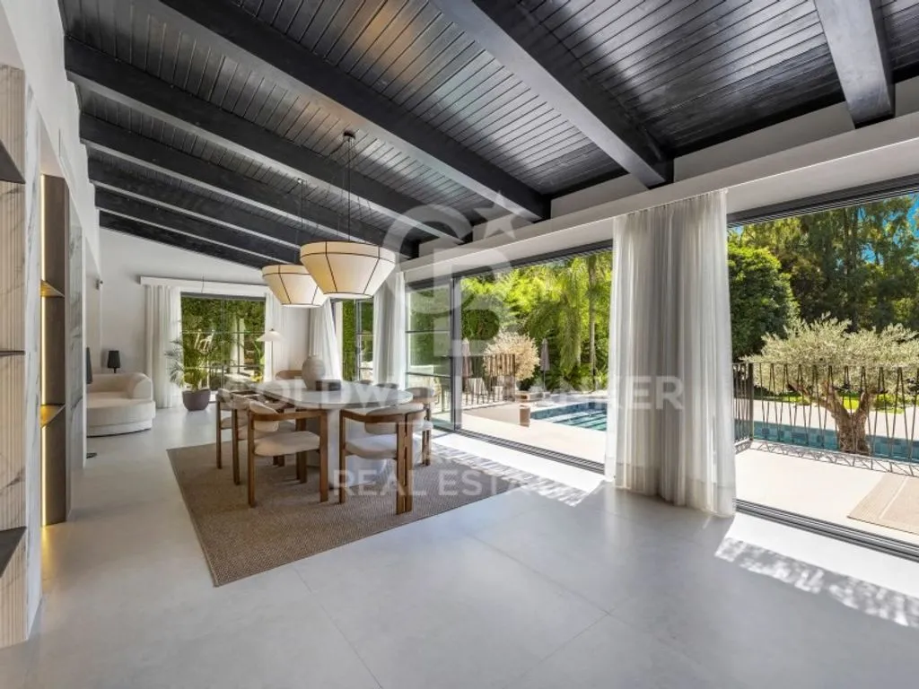 Terrasse - Luxury Villa with Pool in Nueva Andalucia
