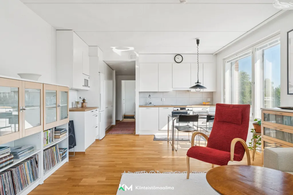 Elutuba - Bright Apartment with Balcony in Espoo Centre