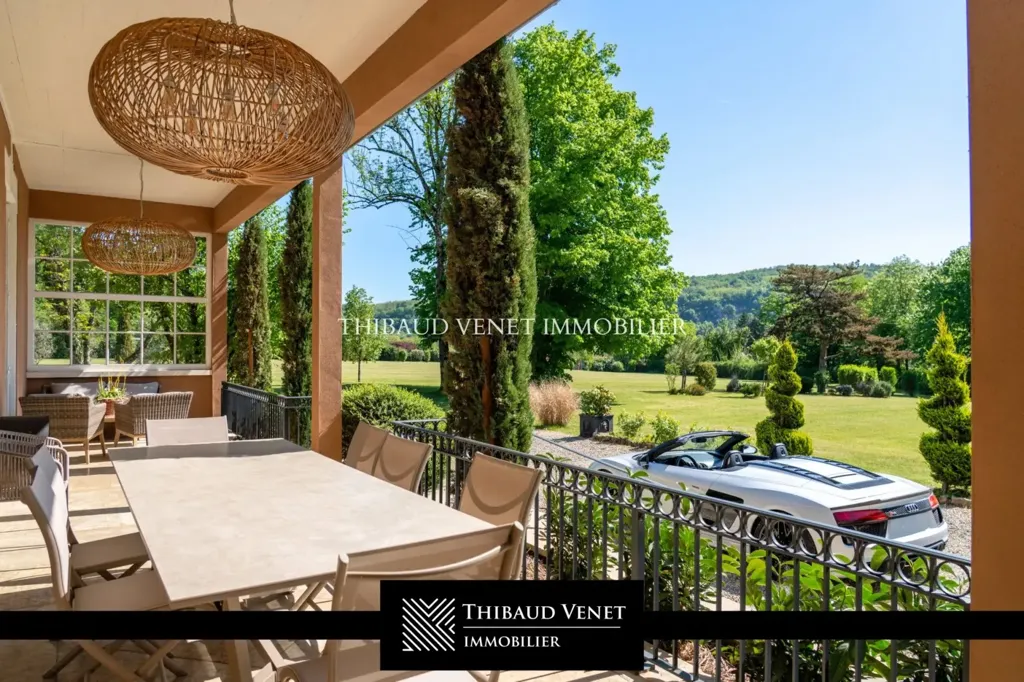 Terrass - Maison de Maître with Garden in Bugey