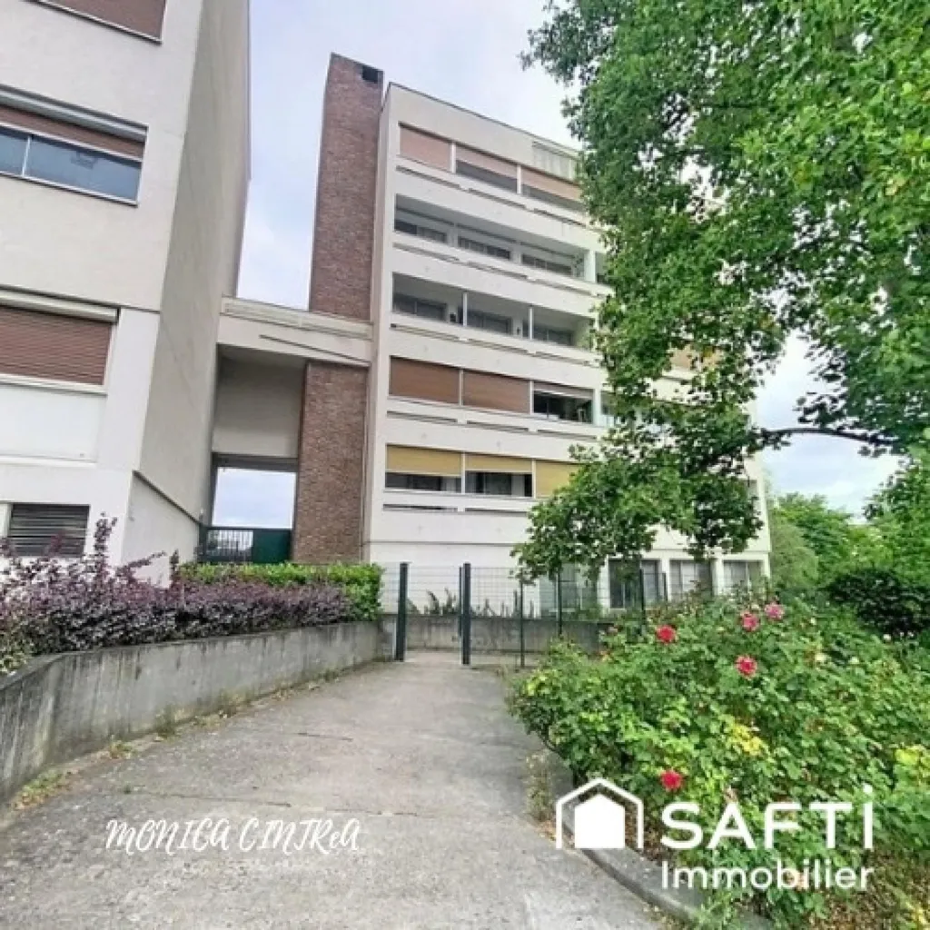 Esterno - Spacious 5-Piece Flat with Garage in Longjumeau