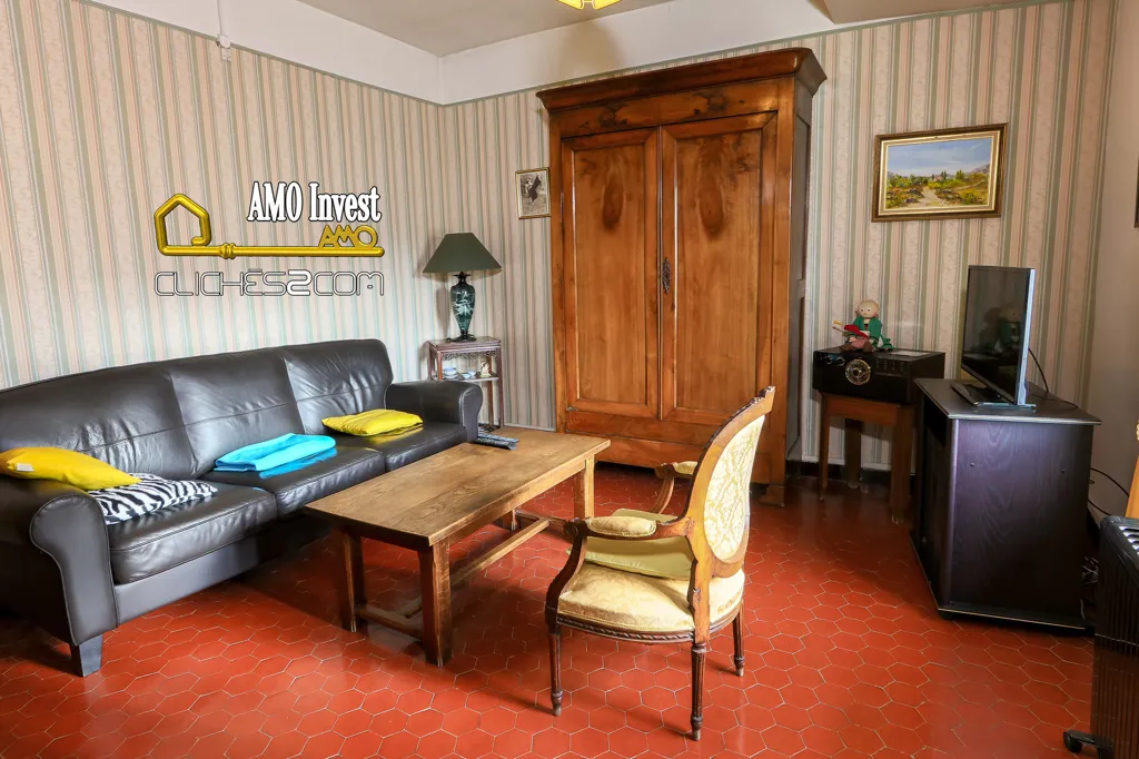 Elutuba - Flat with Parking in Graveson Centre