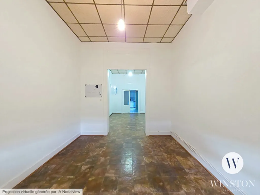 Rooms - Investment Triplex with Terrace in Central Location