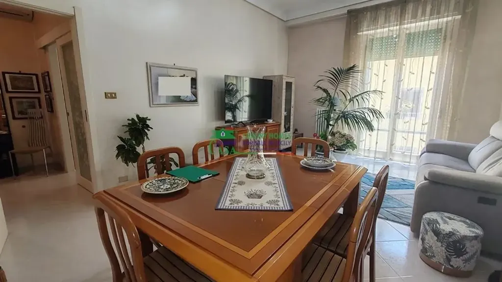 Sala da pranzo - 3rd Floor Apartment with Garage in Ragusa
