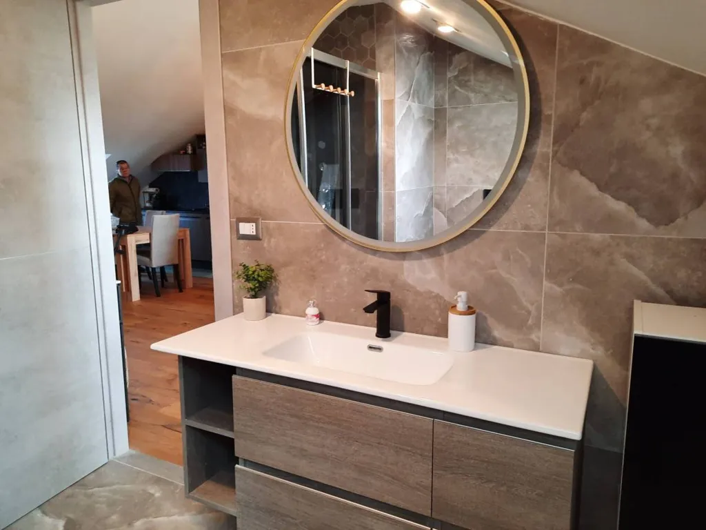 Vannitoad - Mansard Apartment with Open Plan in Pino Torinese