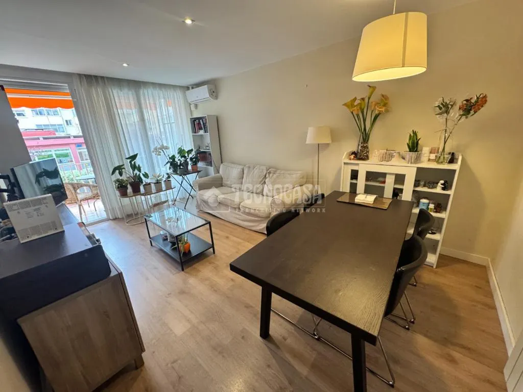 Elutuba - Reformed Apartment with Terrace in Sant Andreu