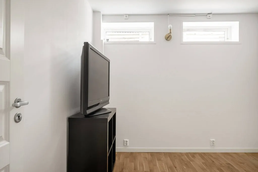 Pièces - Efficient Flat with Parking in Stockholm