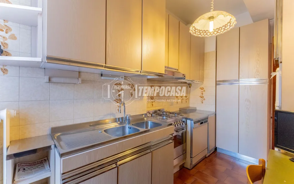 Cuisine - Bright Bilocale with Balcony in Milan