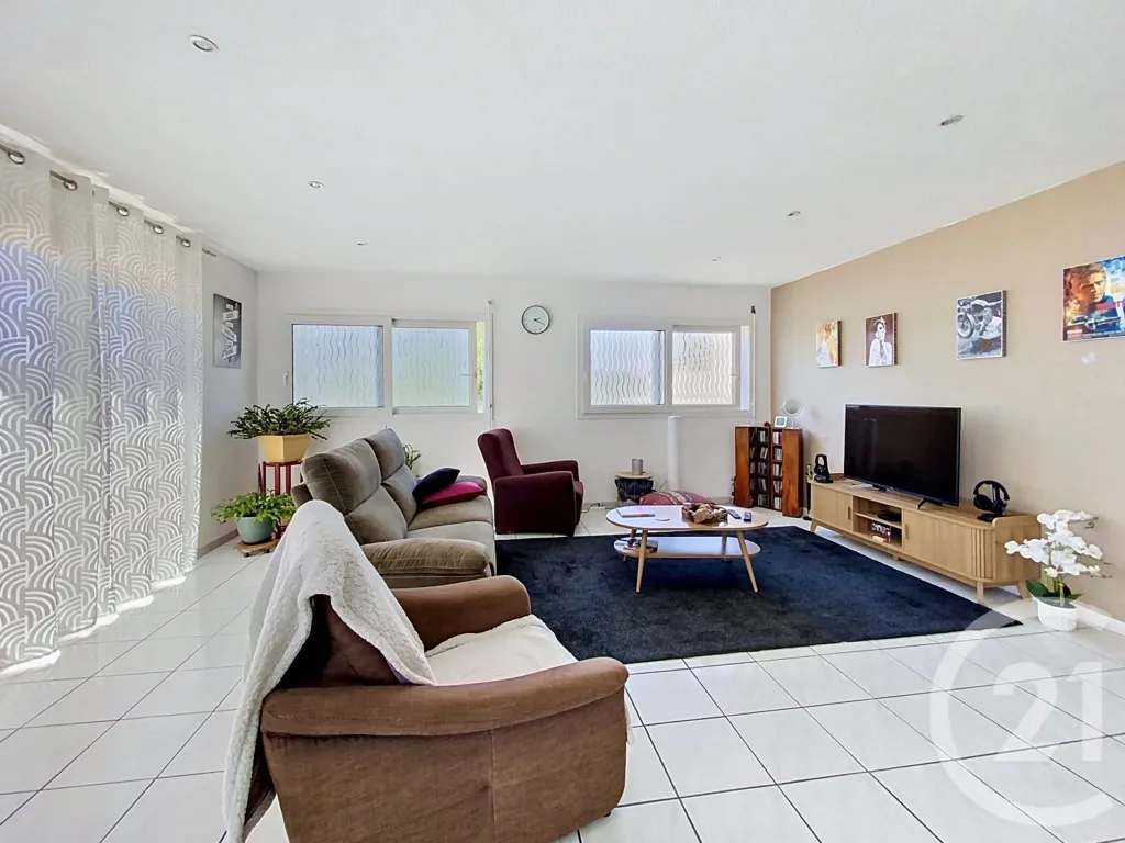 Séjour - Appartement T4 avec Balcons à Agde