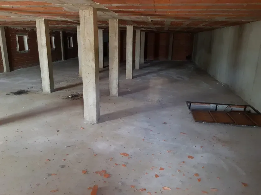 Garaaž - Restaurant for Renovation in Santibáñez el Alto