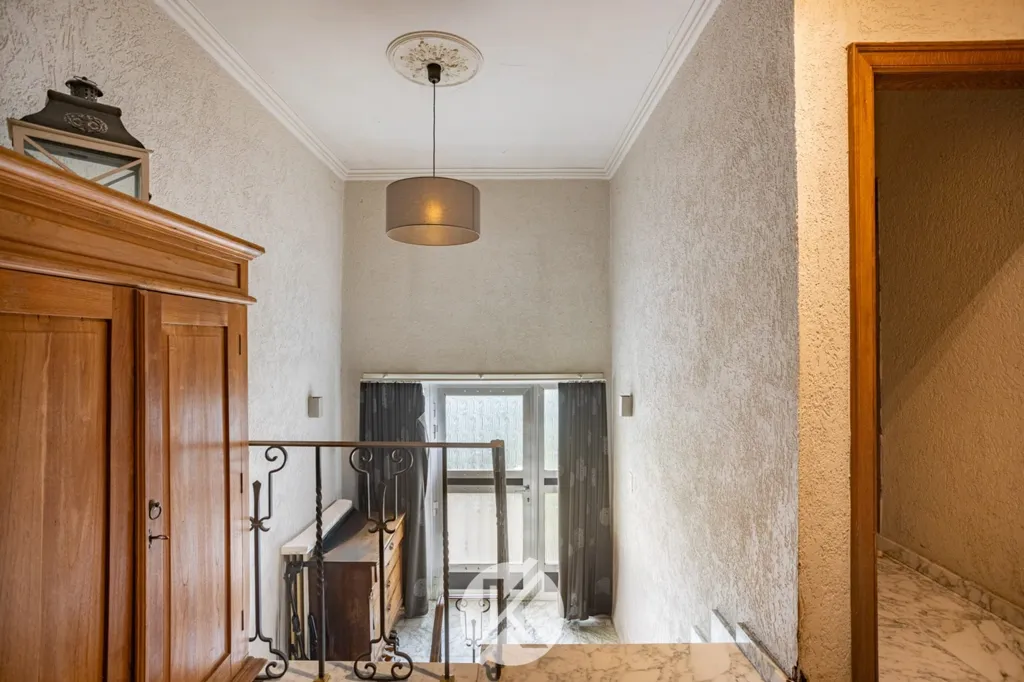 Esik - Detached Bungalow with Potential in Lede