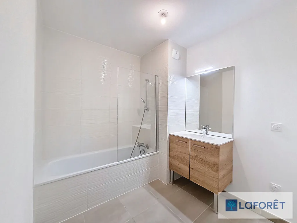 Vannitoad - Flat with Terrace in Saint-Genis-Pouilly