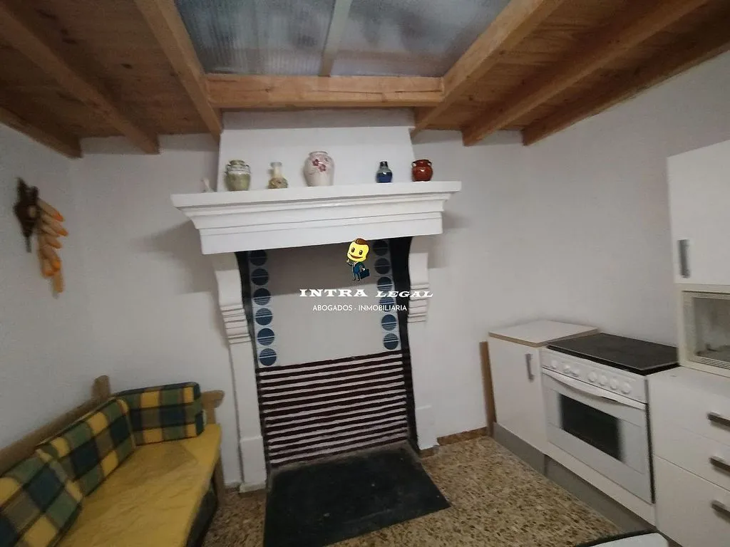 Cuisine - 3-Bedroom House with Chimney in Cabrillas