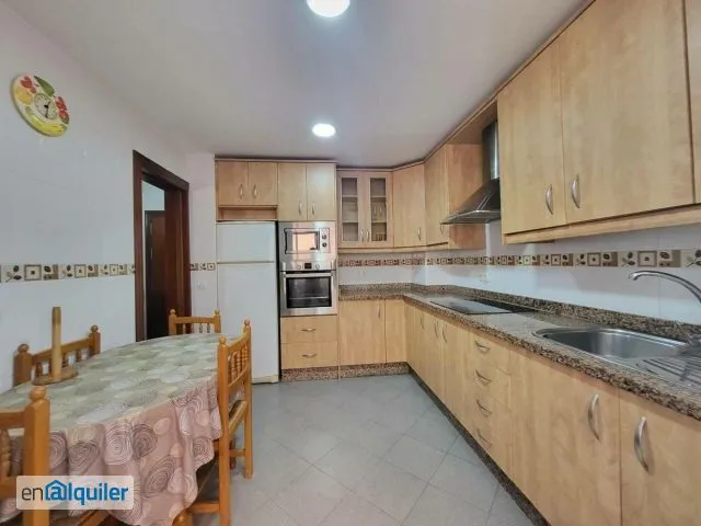 Cuisine - Student Flat with Balcony in Almeria