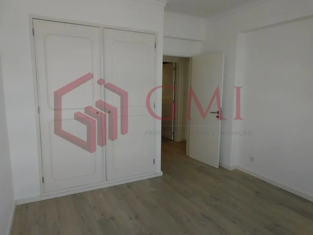 Chambres - Luxury Flat with Private Box in Loures