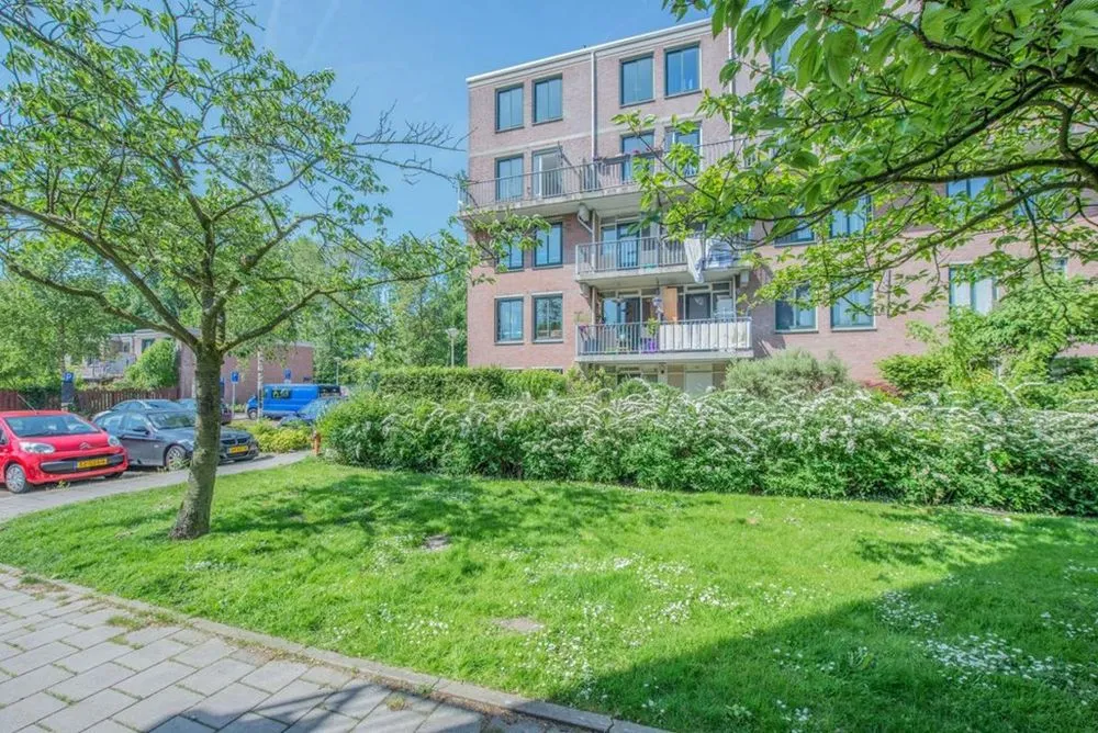 Jardin - Bovenwoning with 2 Bedrooms in Amsterdam