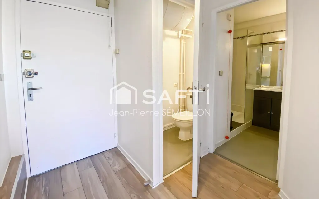 Esik - Studio with Terrace in Agen Centre