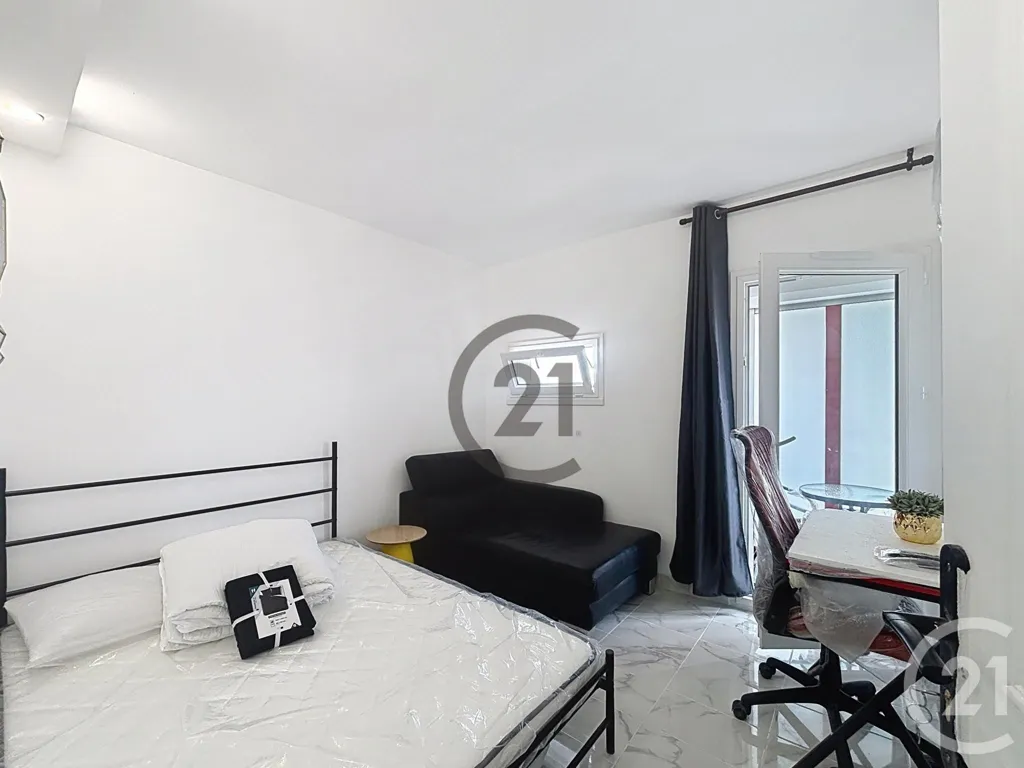 Chambres - Chambre en Colocation Rénovée avec Balcon à Le Mée-sur-Seine