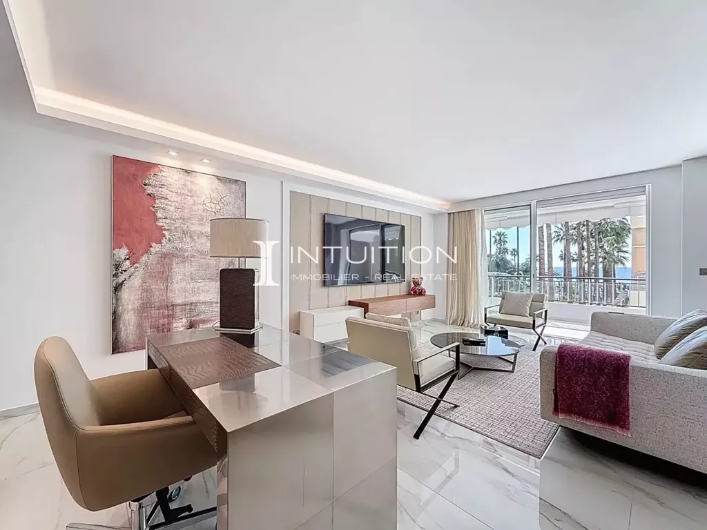 Elutuba - 2-Bedroom Apartment with Sea View in Cannes Croisette