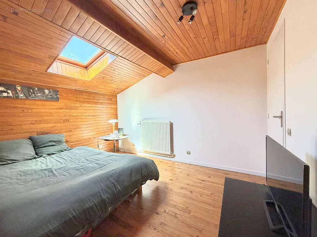 Chambres - Appartement Duplex Calme avec Vue Cour à Couriot