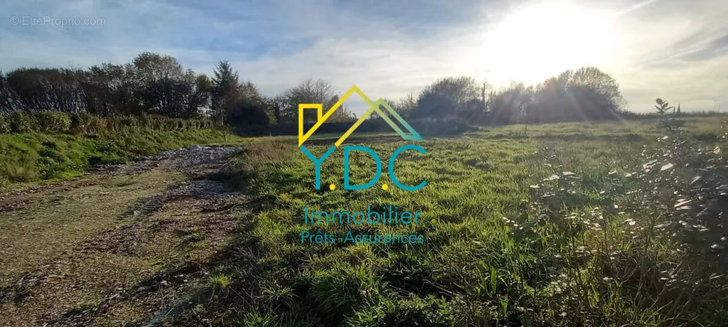 Aed - Constructible Plot with 500 m² in Motteville