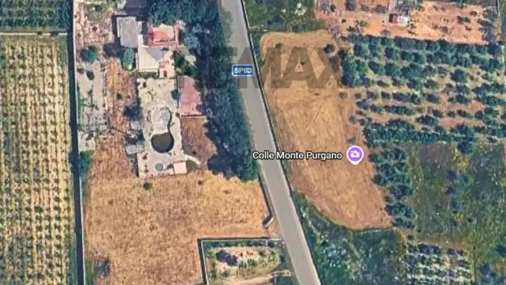 Õhuvaade - Rustic Property with Large Garden in Adelfia