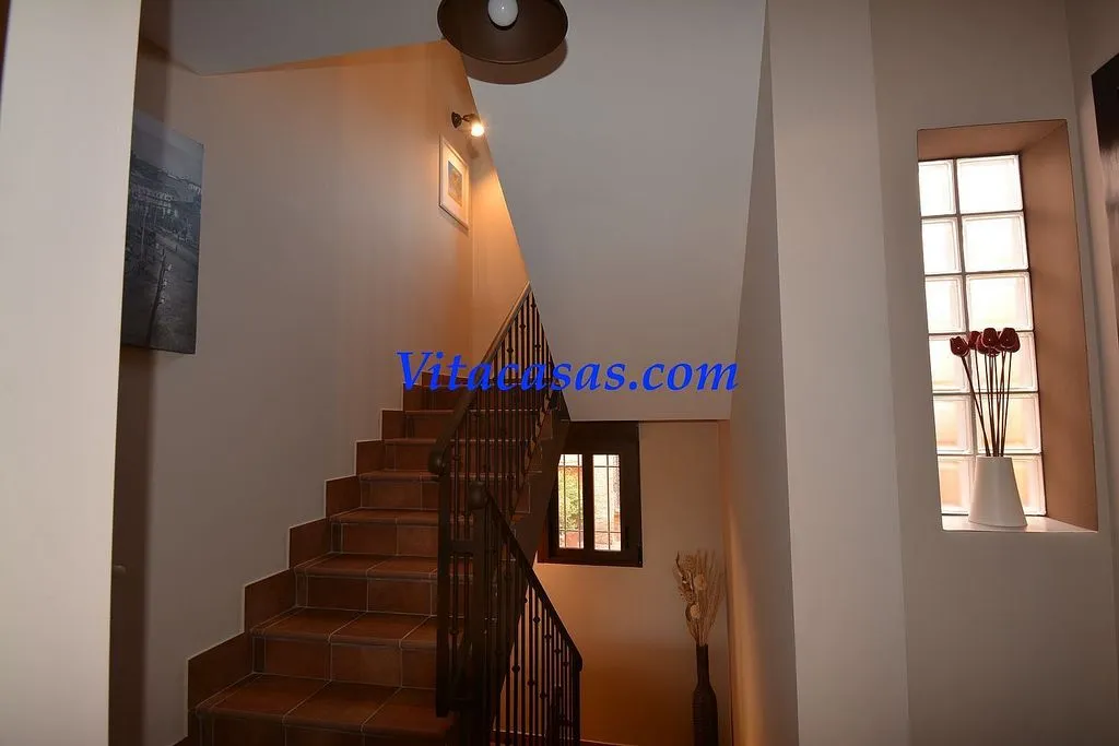 Toad - Rustic Chalet with Pool in Robledillo de Mohernando
