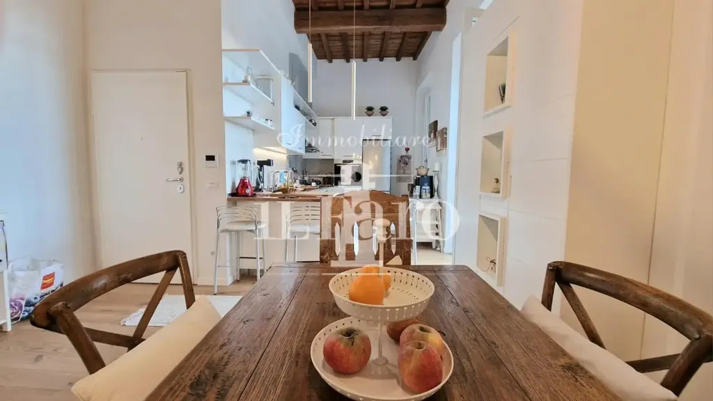 Salle à manger - Panoramic Apartment with Balcony in Signa