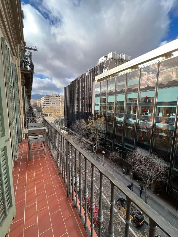 Rõdu - Furnished Flat with Balcony in Aribau/Diagonal, Barcelona