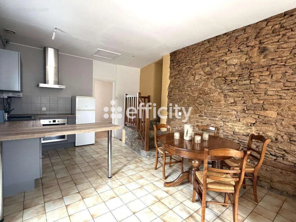 Sala da pranzo - T3 Apartment with Parking in Cogny