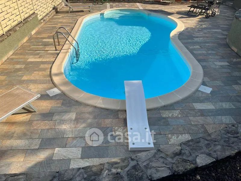 Piscina - Villa with Pool in Villongo
