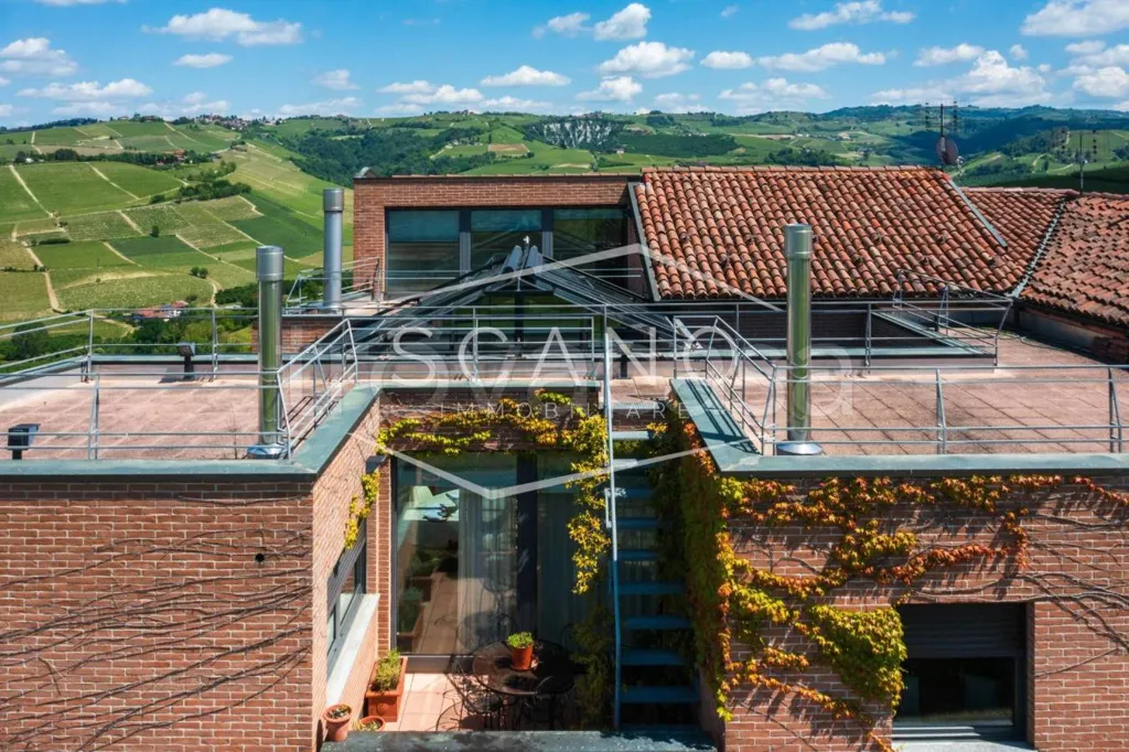 Exterior - Architectural Villa with Panoramic View in Alba