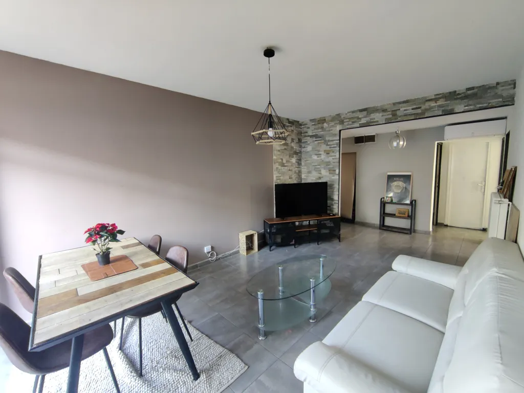 Elutuba - Ground Floor Apartment with Garage in Courbessac
