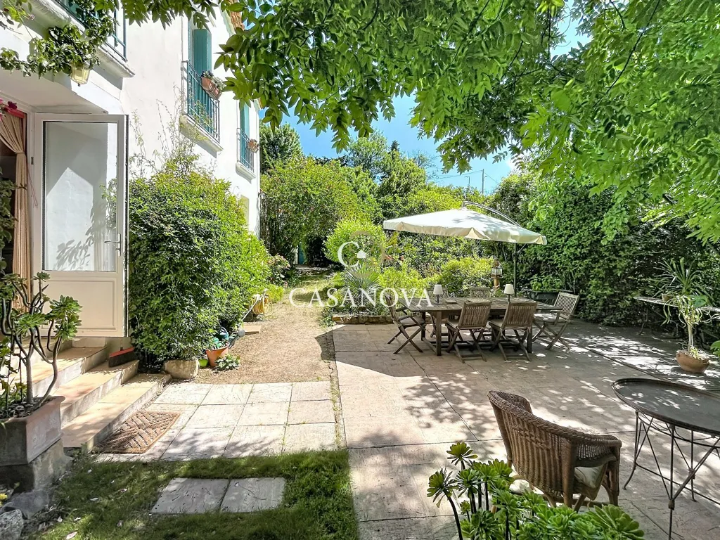 15-toaline maja asukohas Pézenas