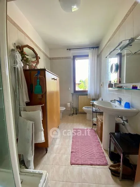 Salles de bain - Semi-detached Villa with Garden in Cilavegna