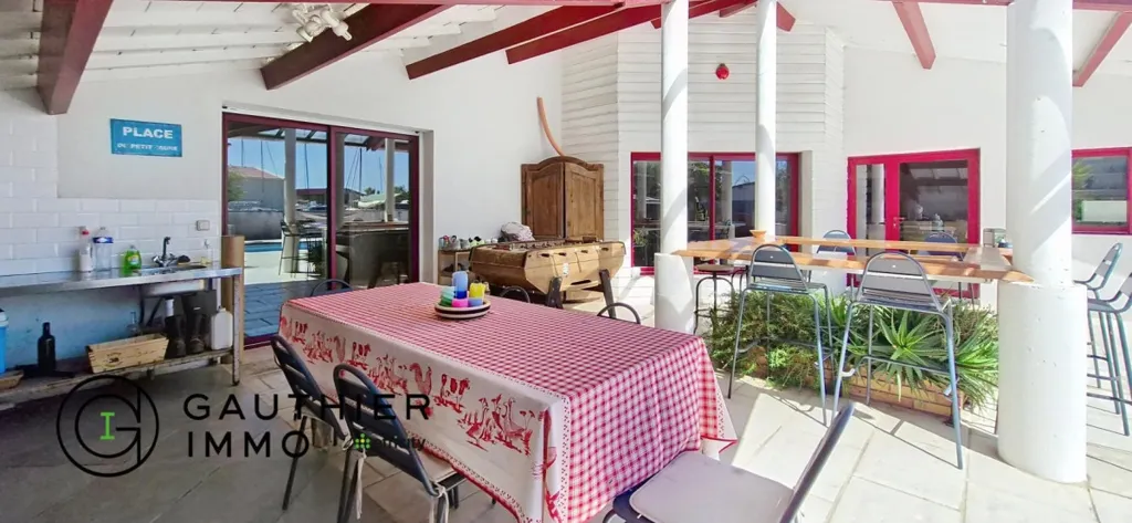 Terrasse - Villa avec Piscine et Jardin à Gujan-Mestras