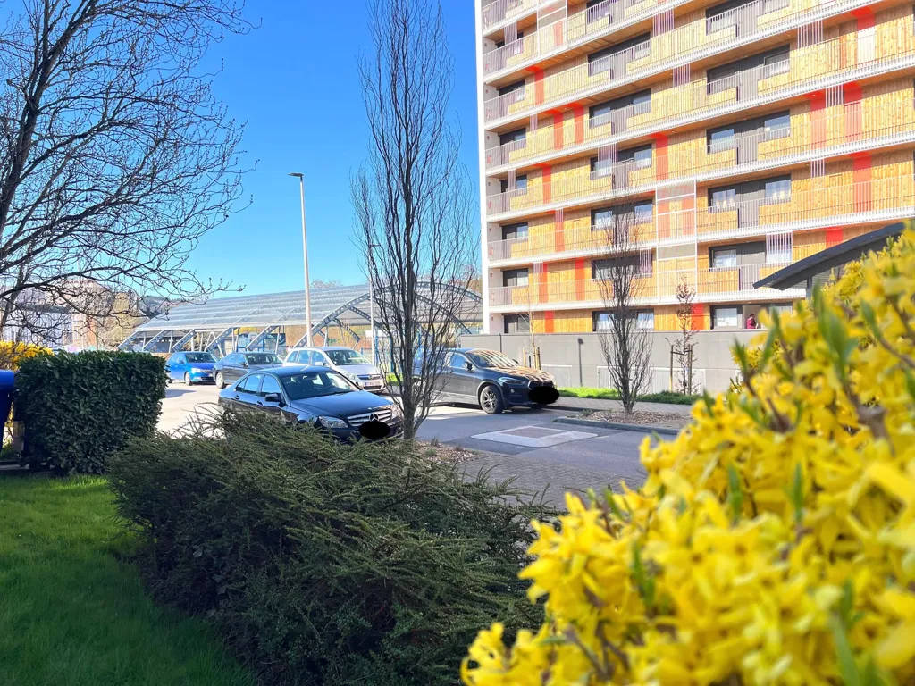 Aed - Studio with Garage in Salzinnes, Namur