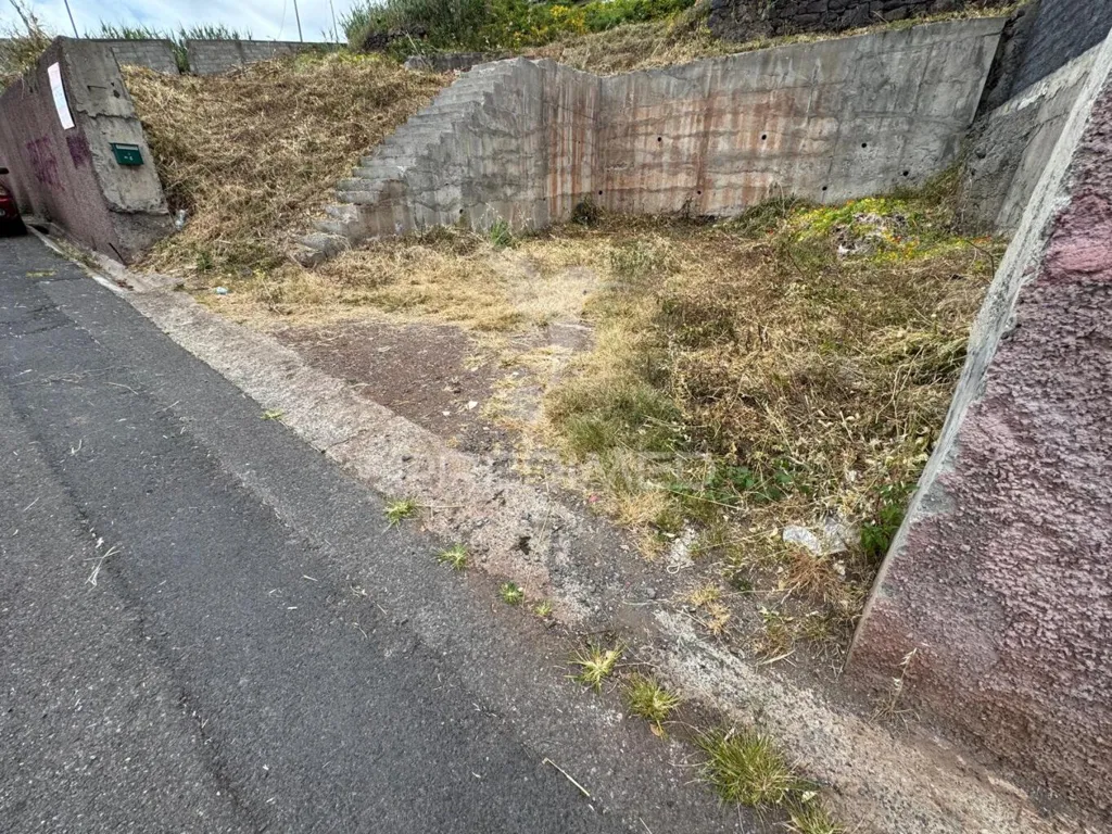 Aed - Sea View Plot in Zona das Neves, Funchal