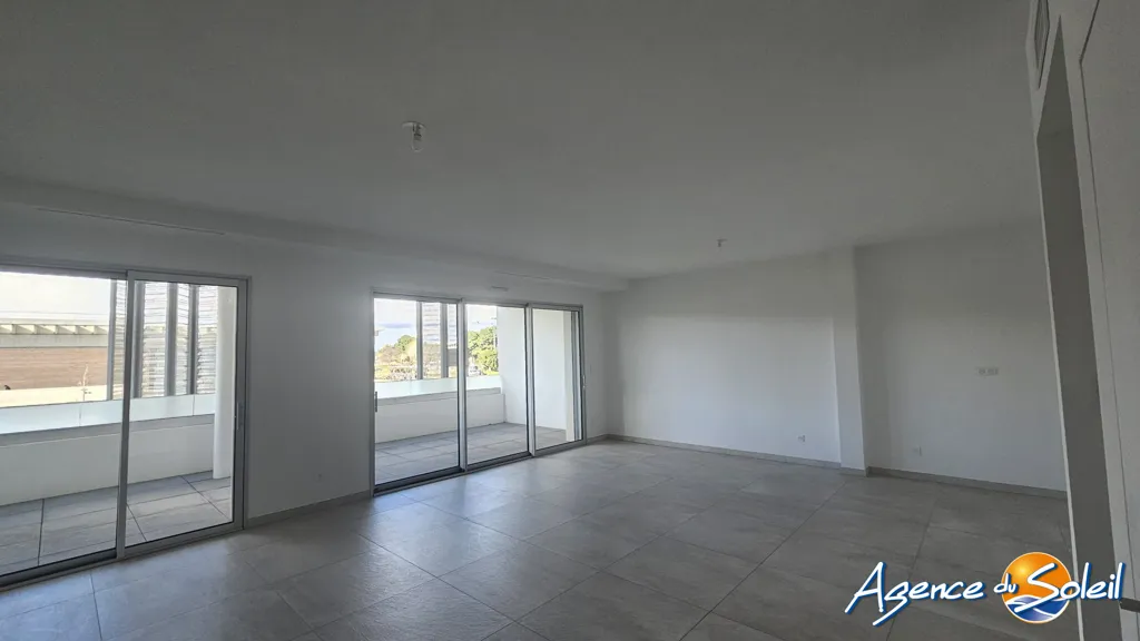 Séjour - Appartement de 4 pièces avec terrasse sur les Berges de la Robine