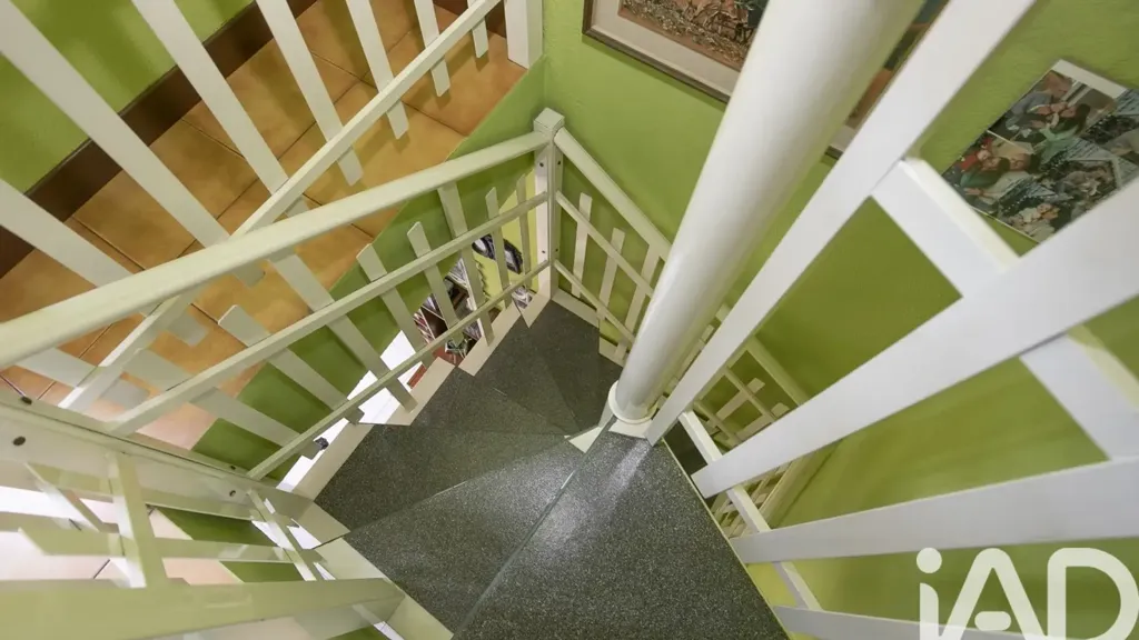 Rooms - Villa with Sea View in Genoa Staglieno
