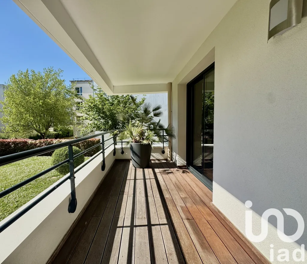 Rõdu - Luxury Flat with Terraces in Saint-Cloud