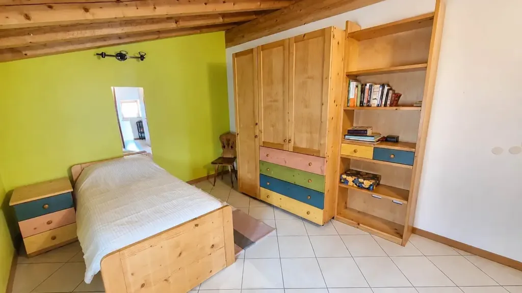 Magamistoad - Apartment with Lake View in Colico