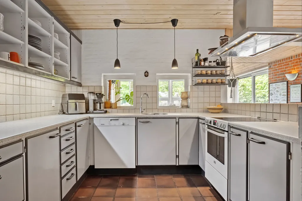 Cuisine - Fenced Villa with Garden in Fårup